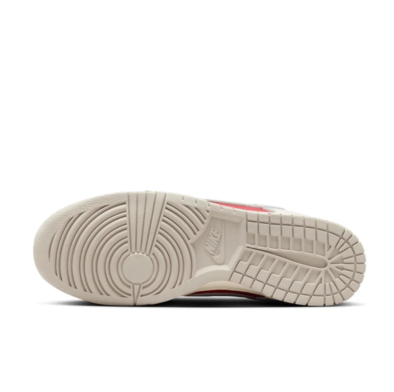 Nike Dunk Low – Sail / University Red
