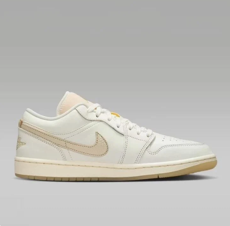 Air Jordan 1 Low – Off-White / Cream with Gum Sole