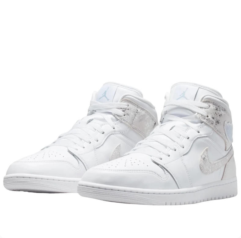 Air Jordan 1 Mid – Triple White
