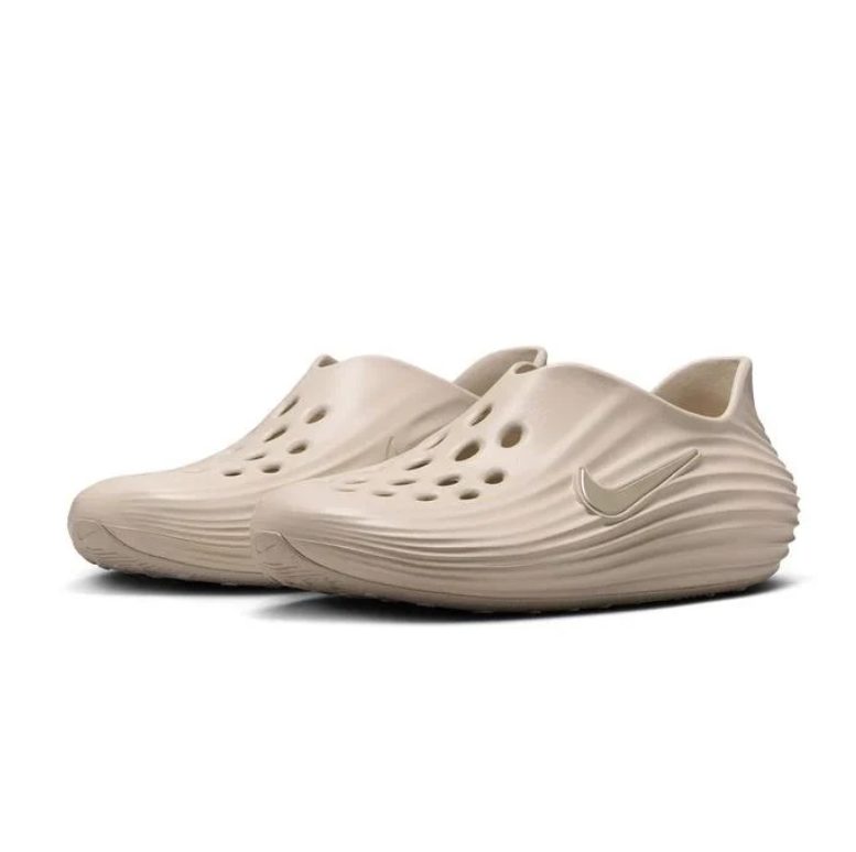 Minimalist Perforated Slip-On Clogs – Cream / Beige
